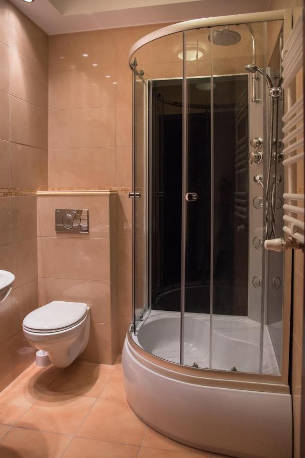 Hotel Hensch วูดช์ ภายนอก รูปภาพ